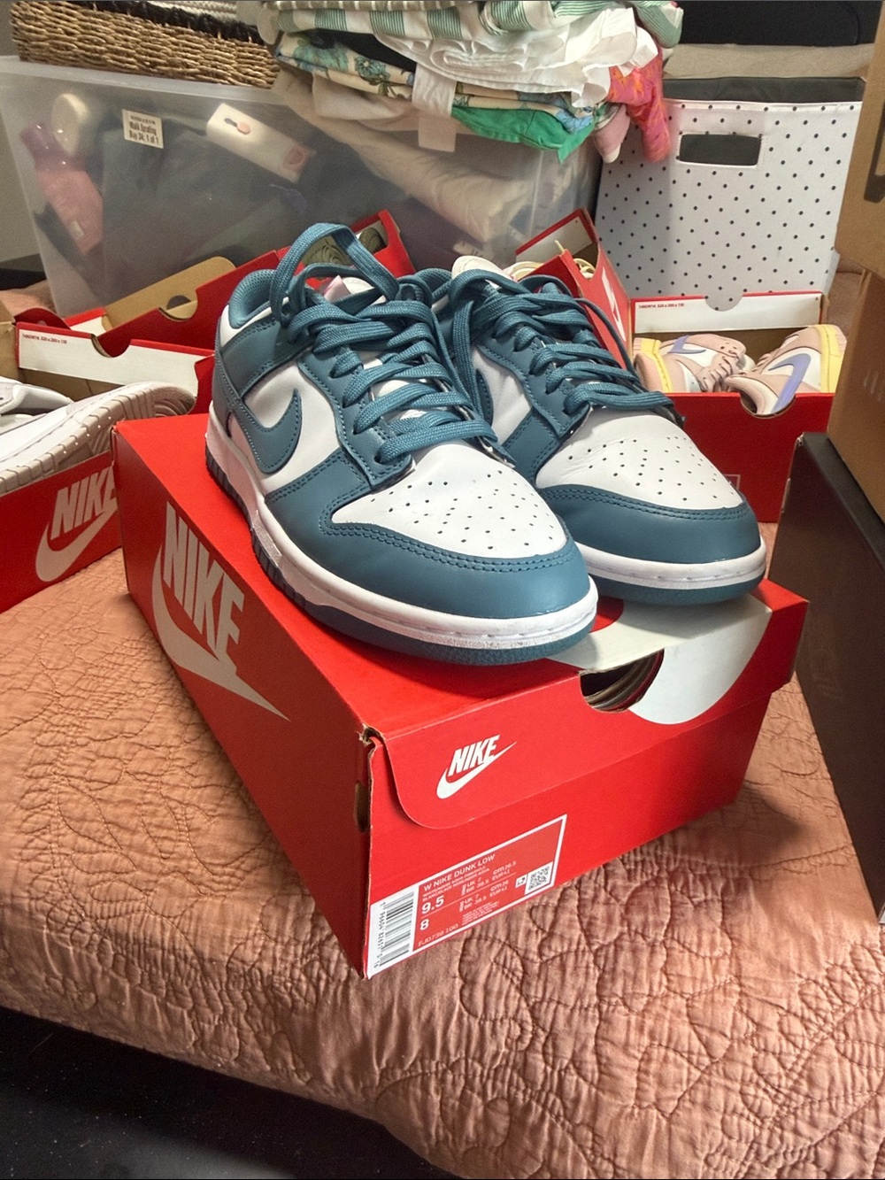 Nike Men’s Low-Top Sneakers in Teal and White
